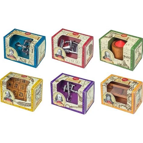 Great Minds Metal & Wooden Display Unit (24)